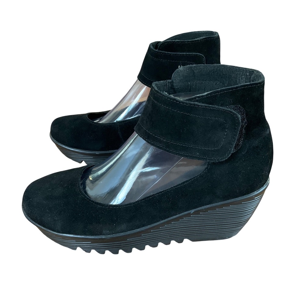 Bernie Mev Suede Wedge Ankle Strap Shoes Womens 38 Black Comfort Platform CL